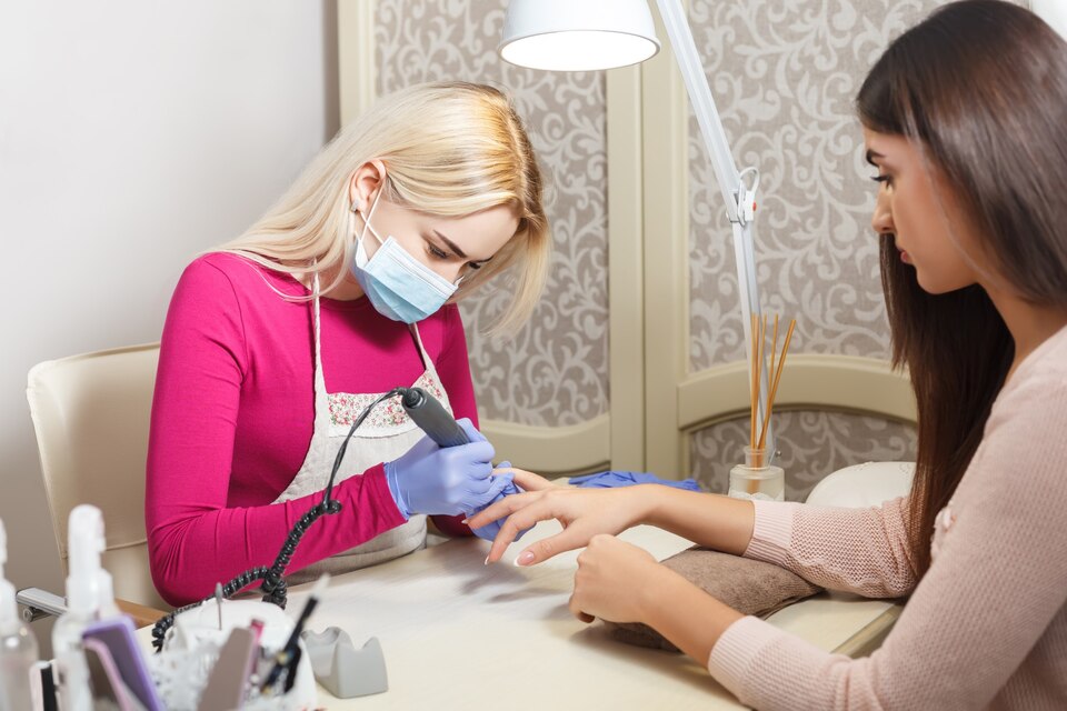 Sarıgöl Manikürcü